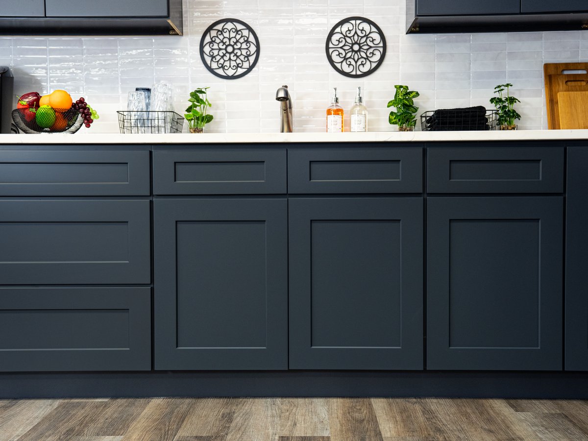 Cyber Grey kitchen cabinets, photo 14