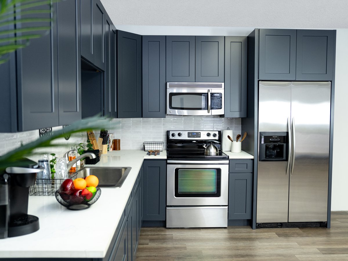 Cyber Grey kitchen cabinets, photo 10