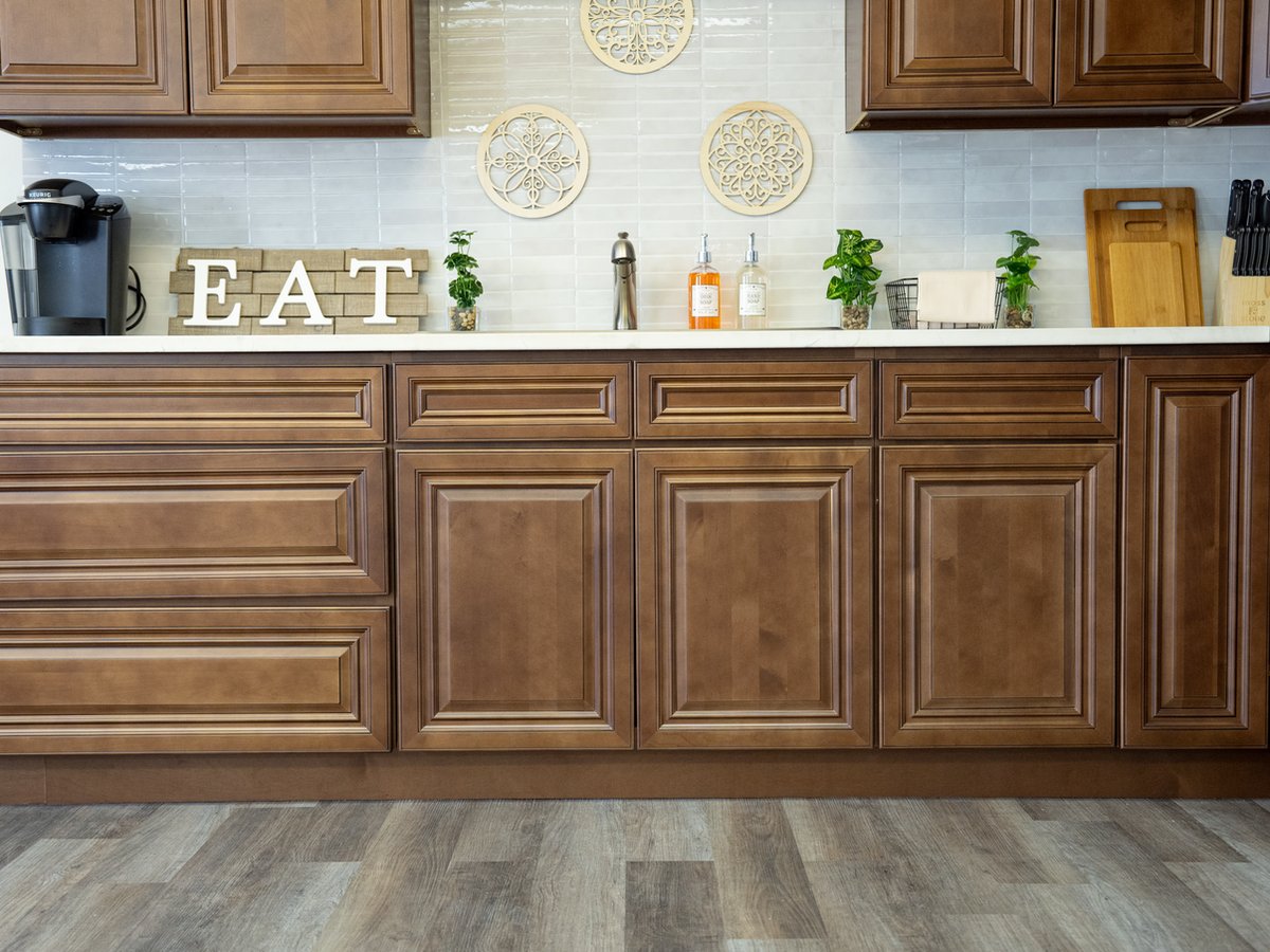 Dark Caramel kitchen cabinets, photo 5