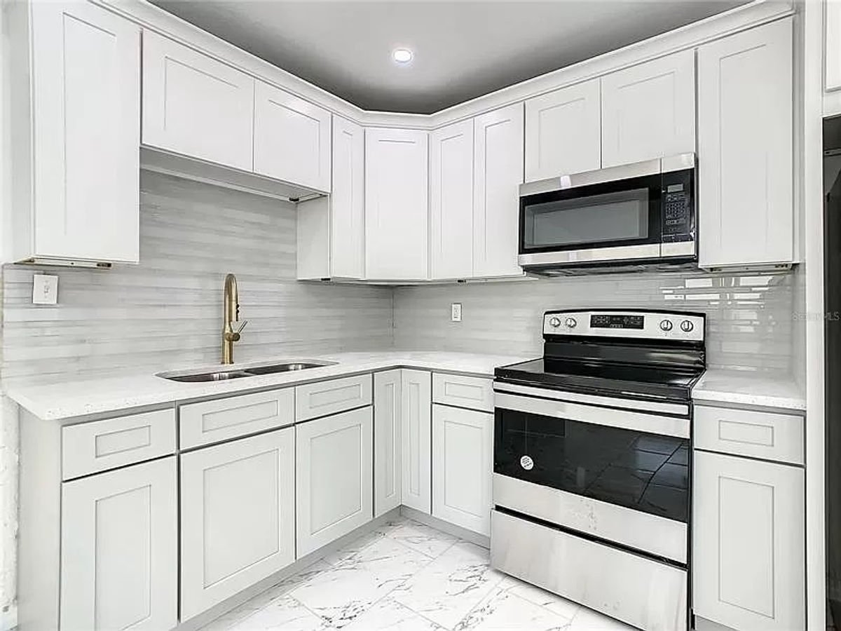 Dove Grey kitchen cabinets, photo 14