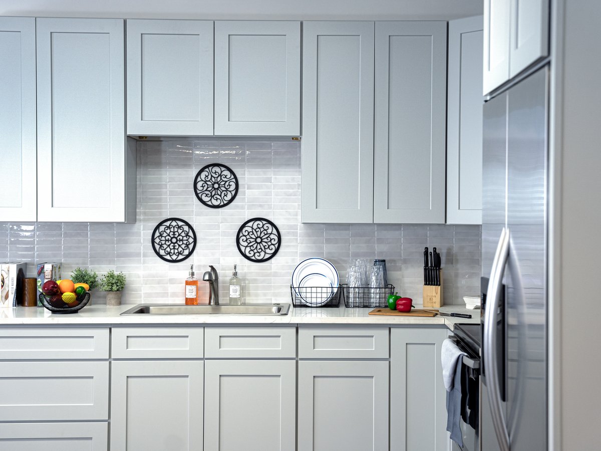 Dove Grey kitchen cabinets, photo 3