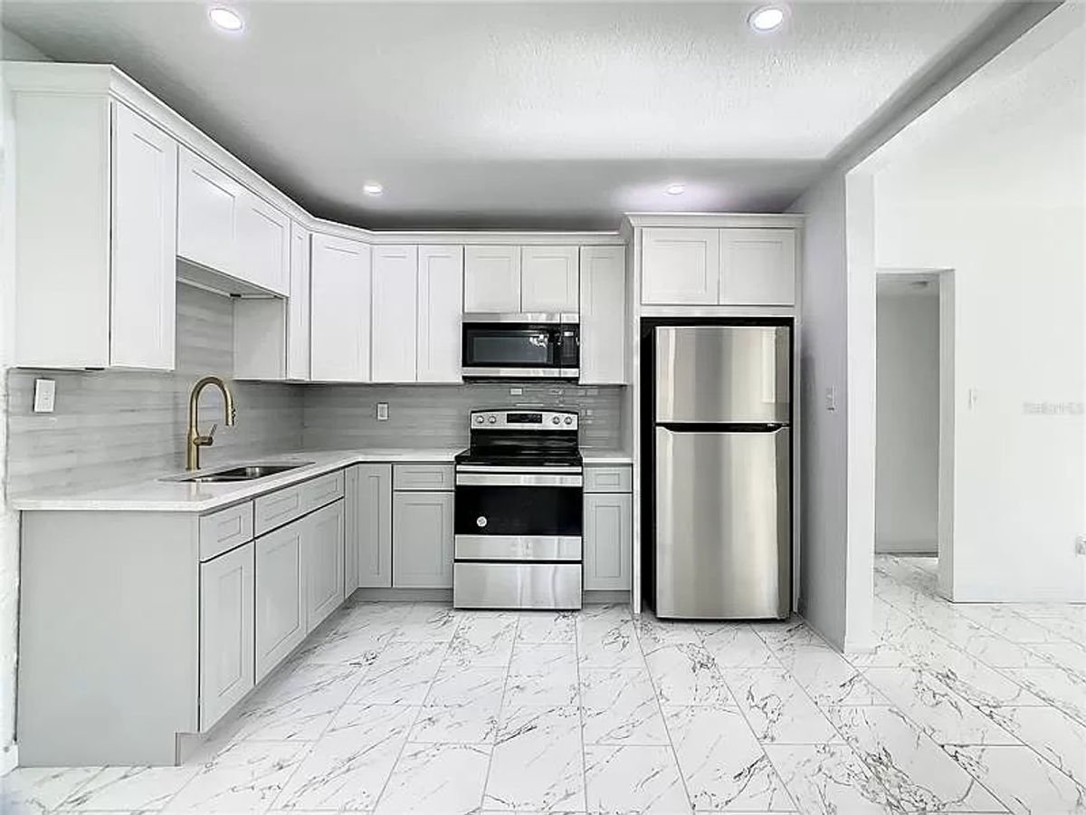 Dove Grey kitchen cabinets, photo 8