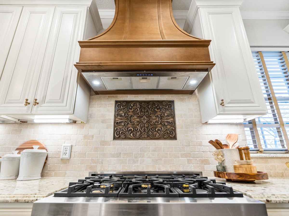 Pearl White kitchen cabinets, photo 19