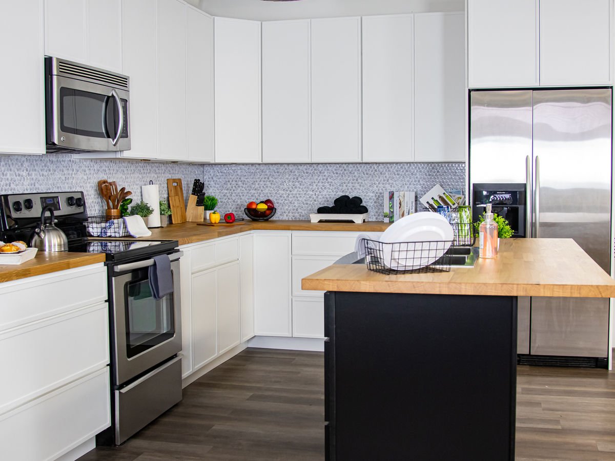 Slim Shaker Alabaster kitchen cabinets, photo 17
