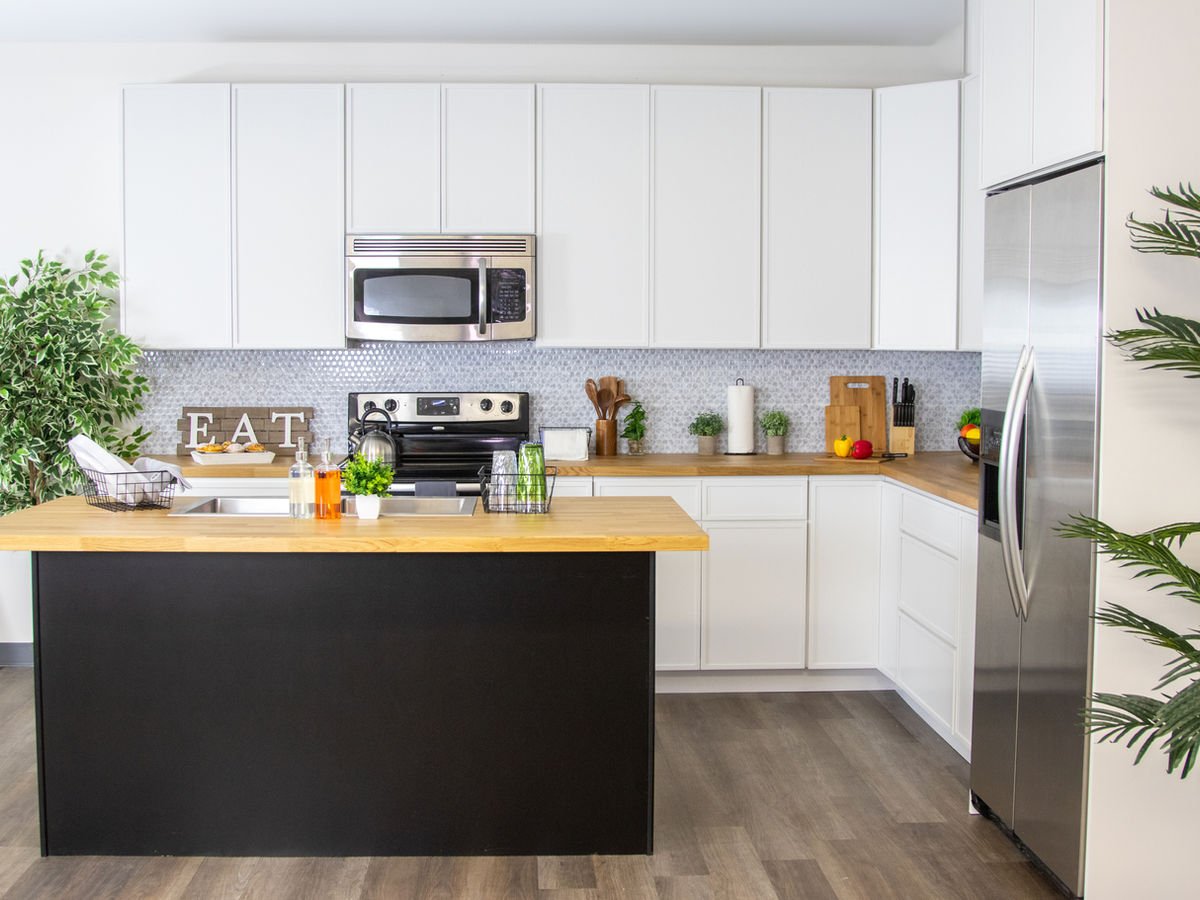 Slim Shaker Alabaster kitchen cabinets, photo 20