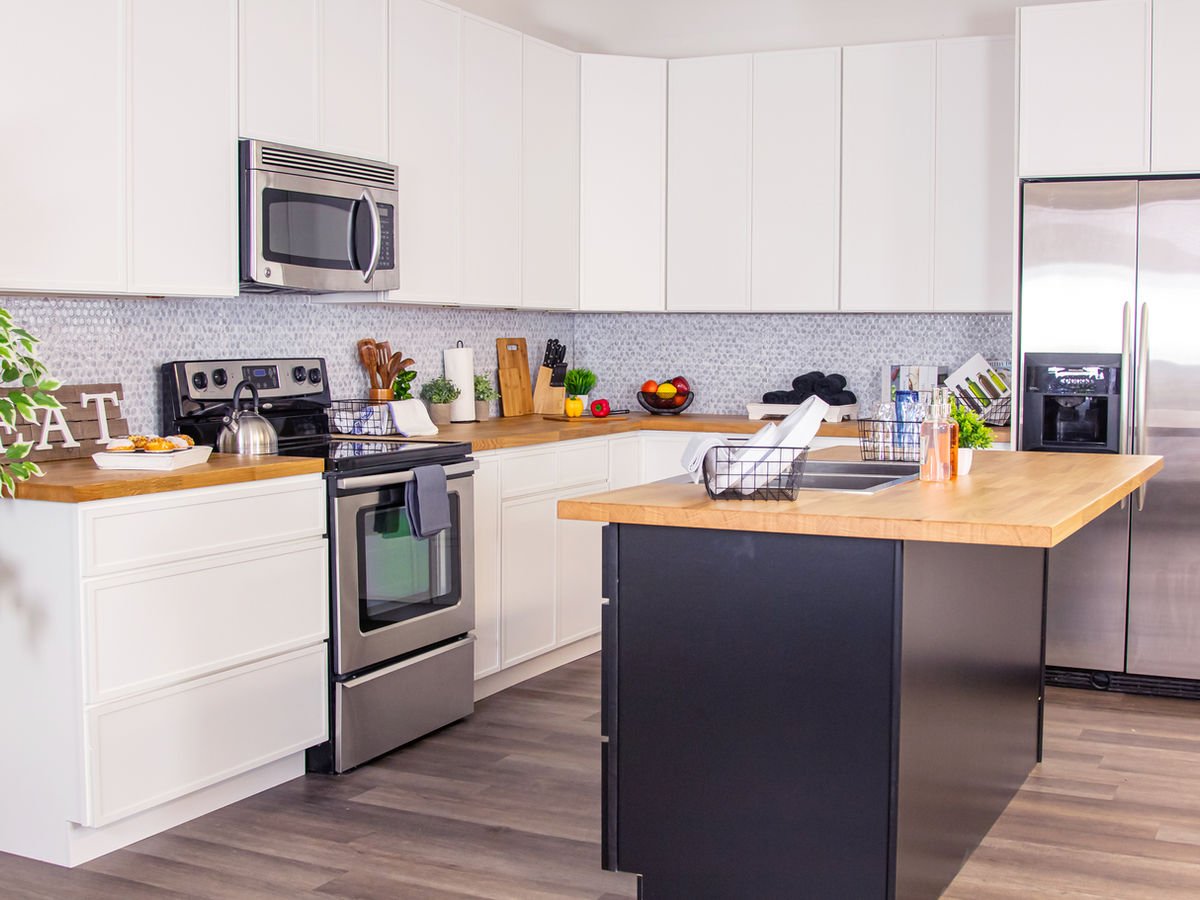 Slim Shaker Alabaster kitchen cabinets, photo 7