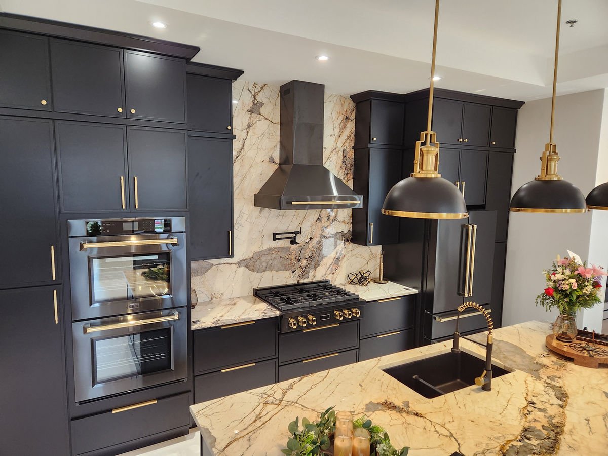 Slim Shaker Ebony kitchen cabinets, photo 7