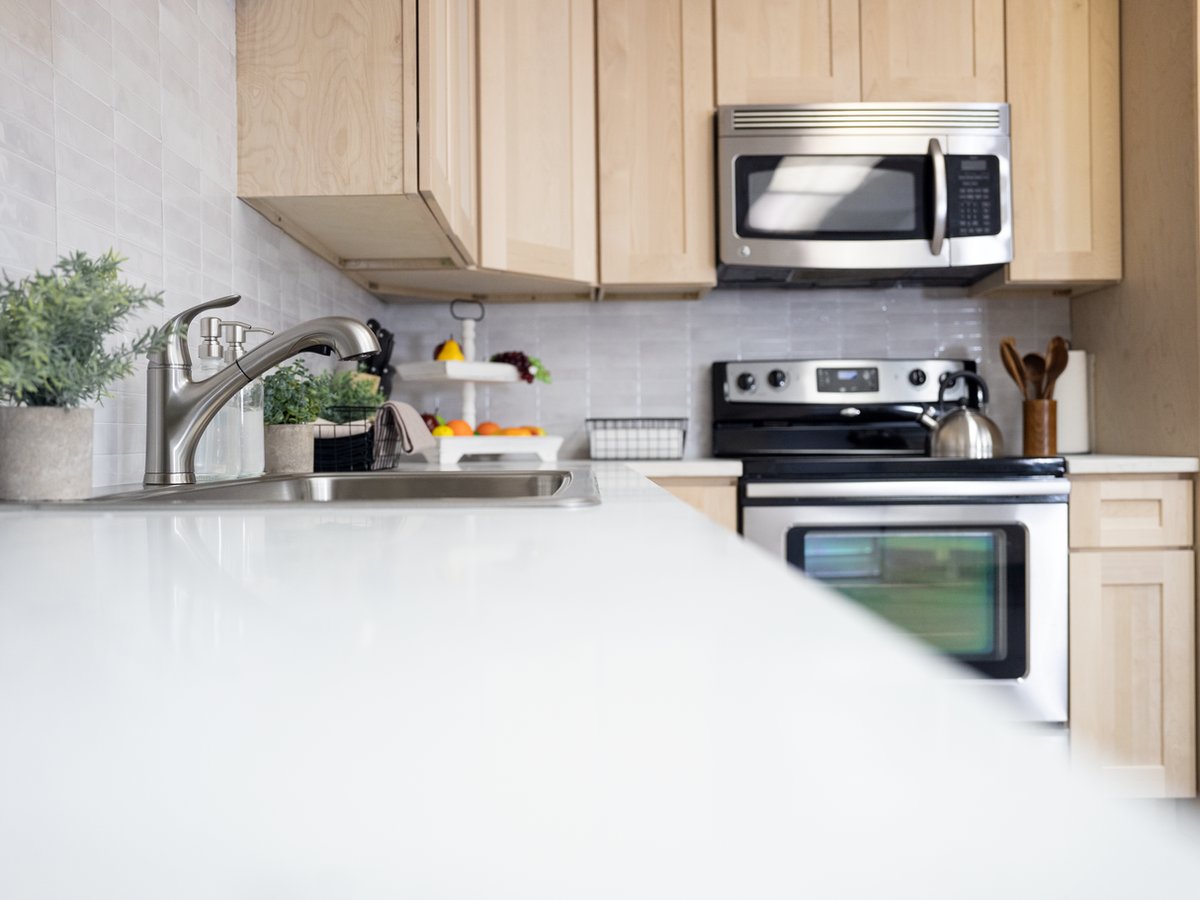 Versa Shaker kitchen cabinets, photo 15