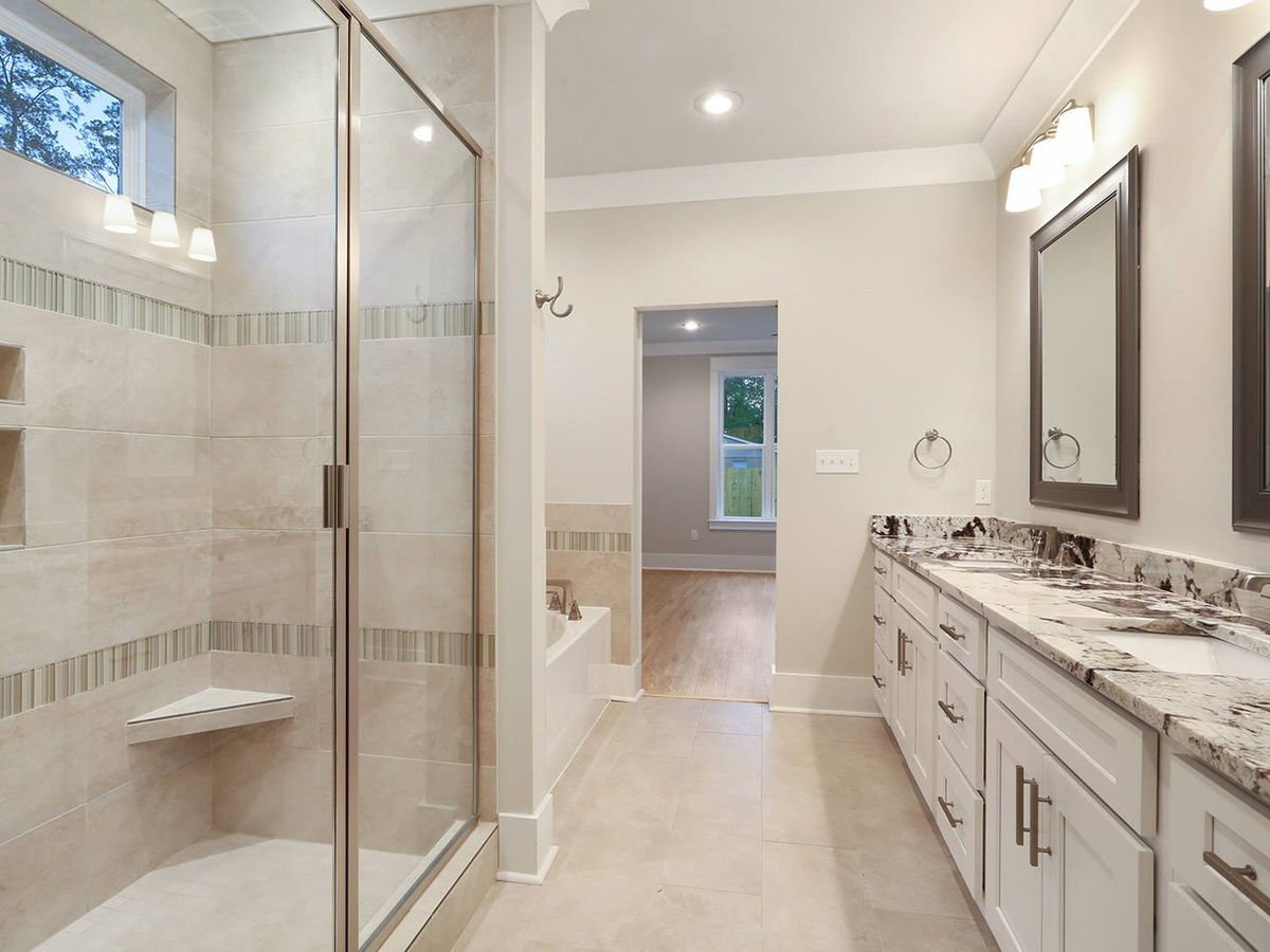 White Shaker shaker kitchen cabinets