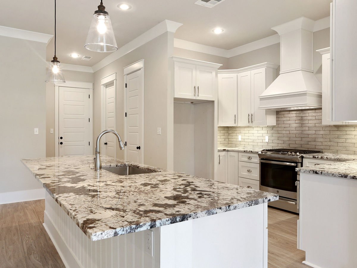 White Shaker kitchen cabinets, photo 11