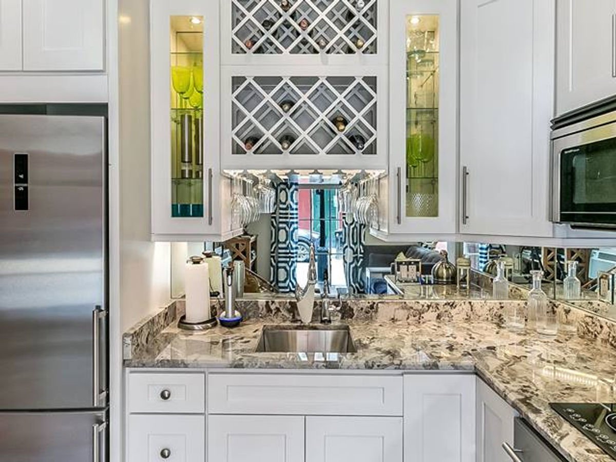 White Shaker kitchen cabinets, photo 17