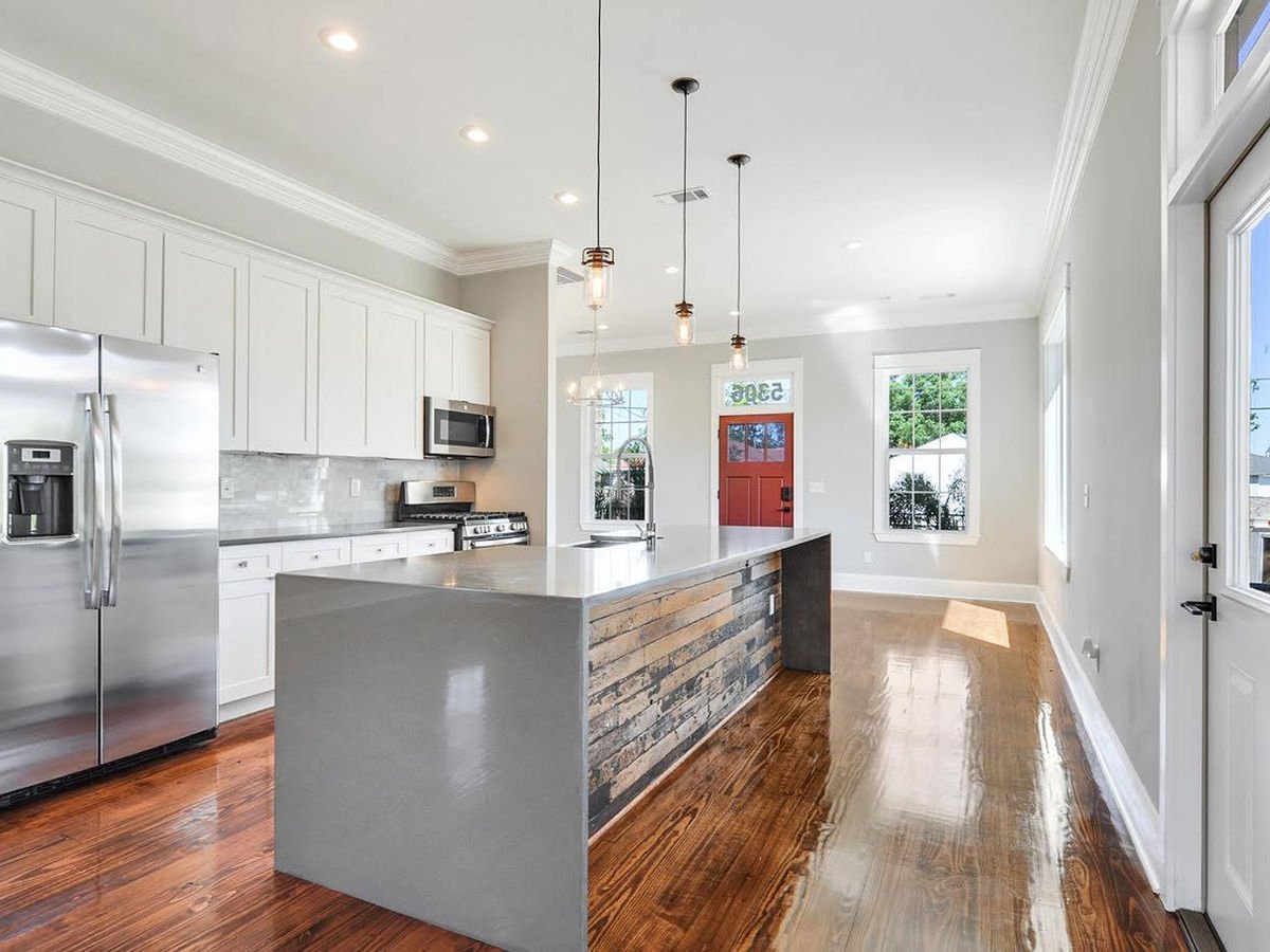 White Shaker kitchen cabinets, photo 5