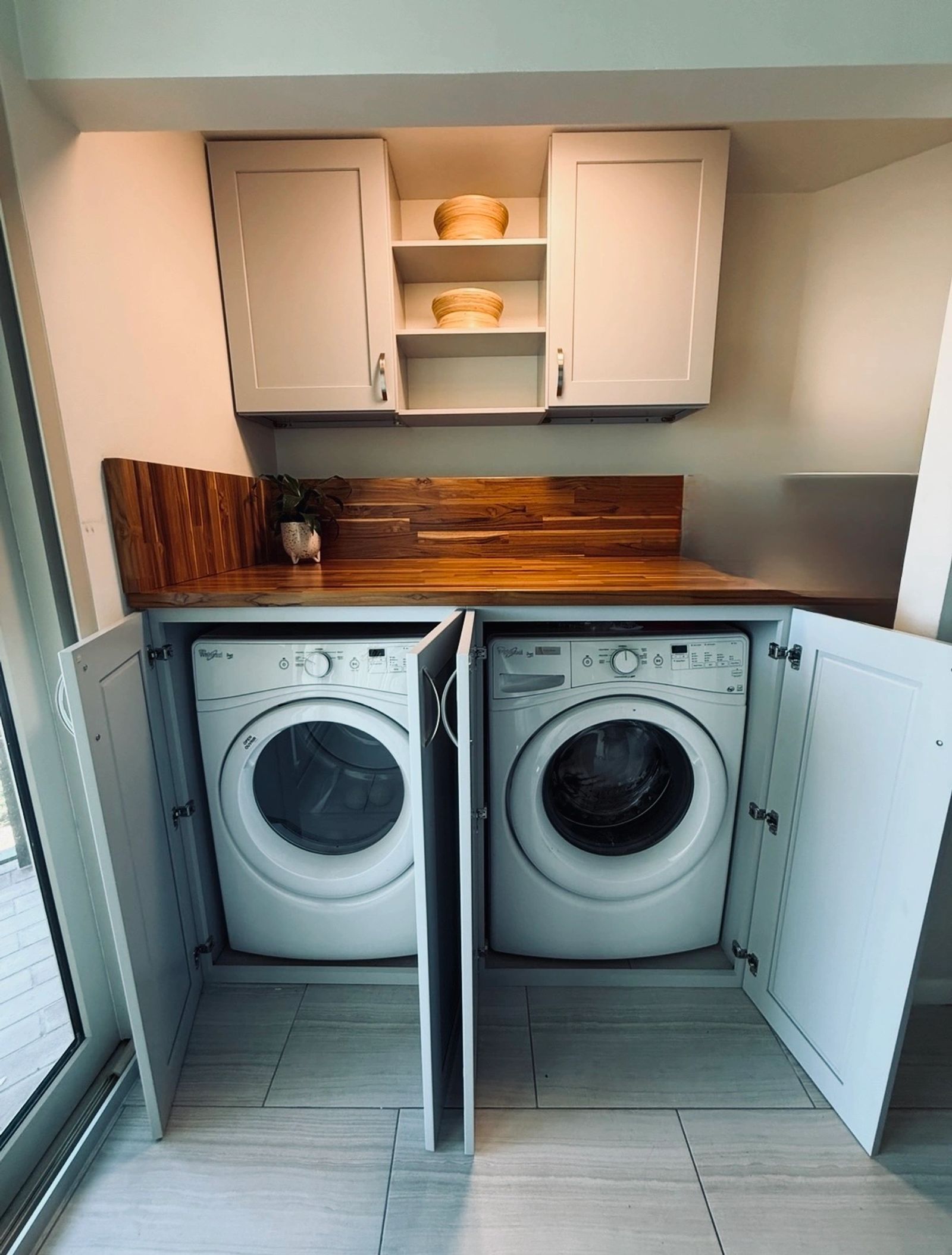 Harbour Island Laundry renovation by C&A Contracting in Harbour Island, Tampa